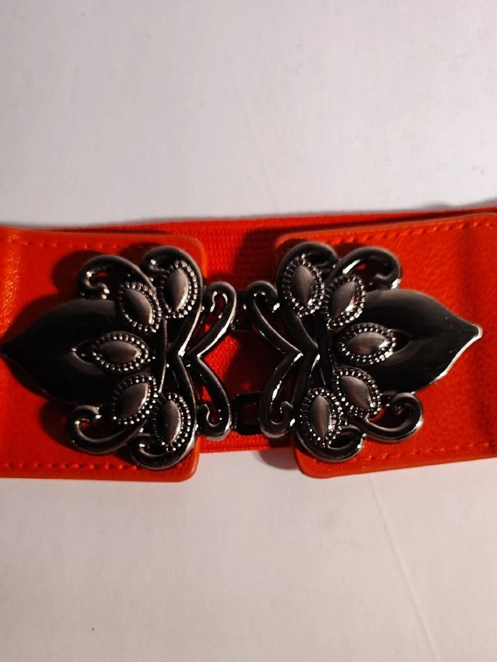 Red Elastic Women's Sz M/L Streachy Waist Belt Decorative Black Floral Buckle WM